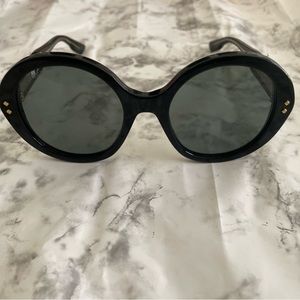 Gucci oval shades